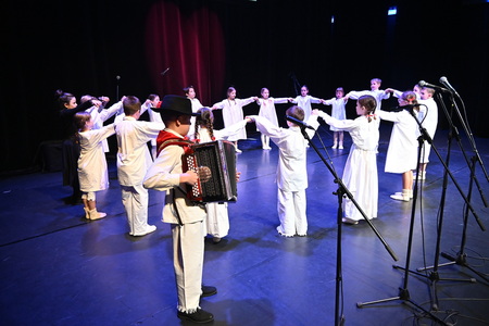 Nastopajoči_Stopimo skupaj_RK M